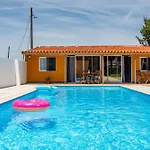 Wake Up With The Sea Breeze- House With Pool Ap2