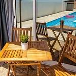Wake Up With The Sea Breeze- House With Pool Ap2 * Lavra
