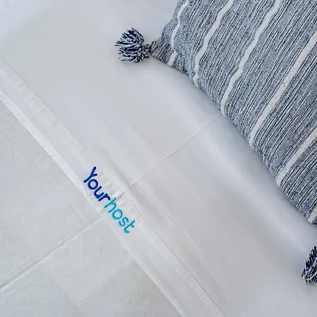 Wake Up With The Sea Breeze- House With Pool Ap2 דירה לברה