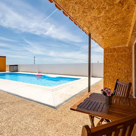 Wake Up With The Sea Breeze- House With Pool Ap2