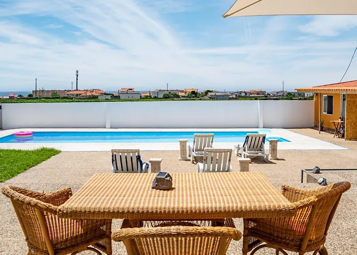 Wake Up With The Sea Breeze- House With Pool Ap2